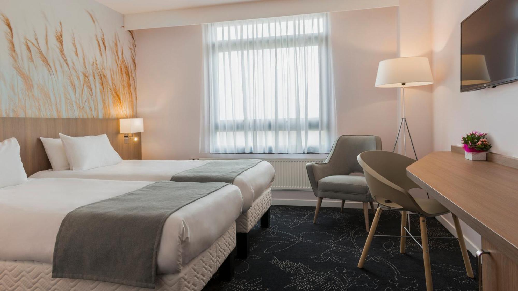 Holiday Inn Calais Coquelles By Ihg Exterior foto